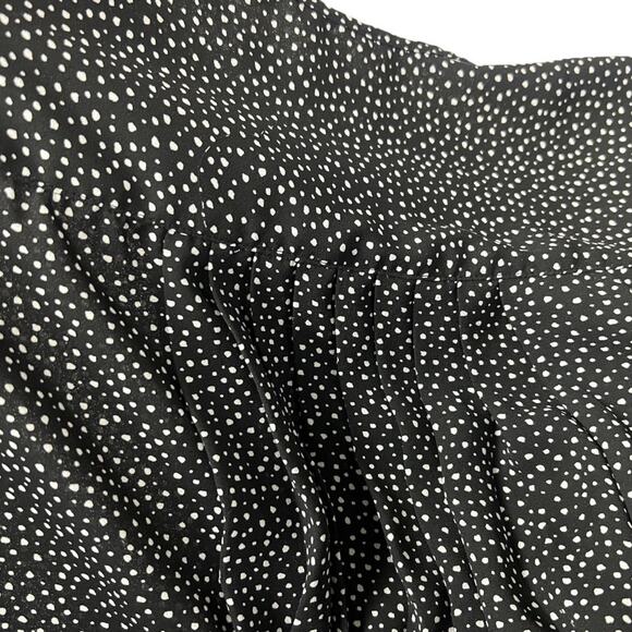 Banana Republic Factory Top Black White Dot Prink Pintuck Short Sleeve Women's M - Picture 10 of 10